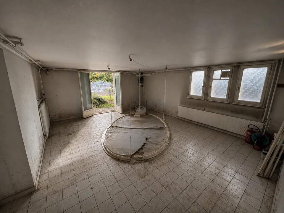 Transformation d'un sous-sol en studio locatif à Annecy-le-Vieux, avant travaux